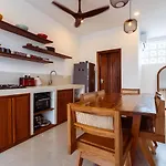 Villa Aura